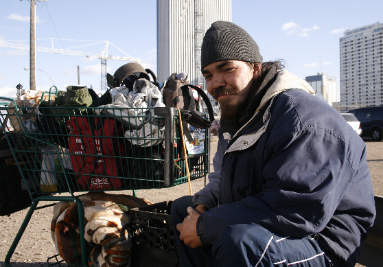 2013-01-24-600wide-homelesswithshoppingcart